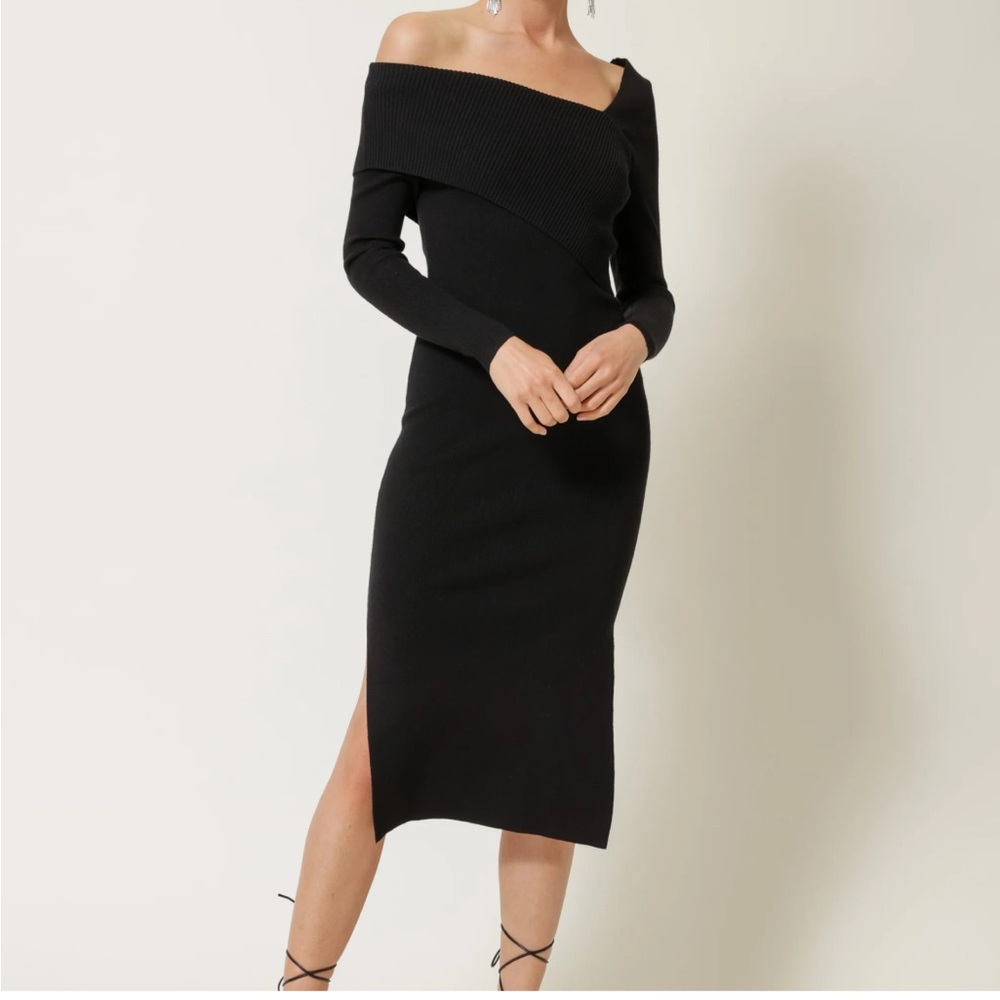 Line & Dot Off-Shoulder Dress